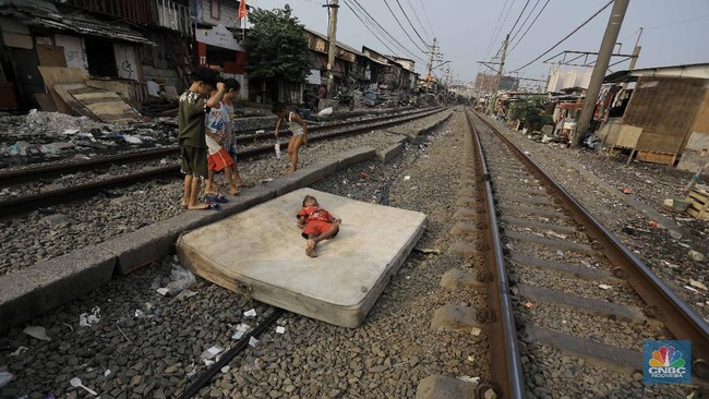 Done! Slum Houses Along Senen and Tanah Abang Railway Tracks to Become Flats by 15 June