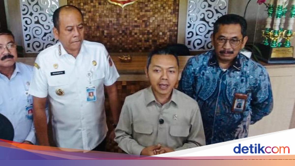 Deputy Minister Reveals Indonesia Short of 498,000 Teachers, 1,000 in Karangasem