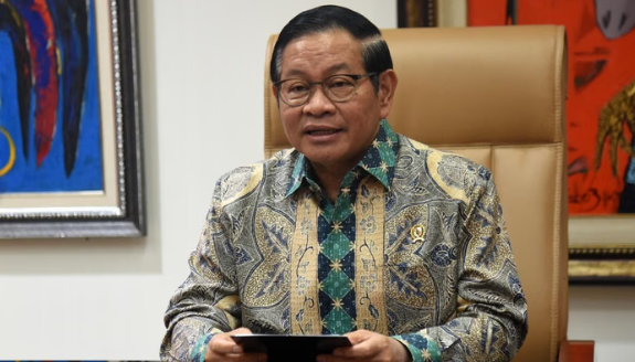 Pramono Bans Jakarta Civil Servants from Working from Cafes during Friday WFH: Strict Sanctions Apply!