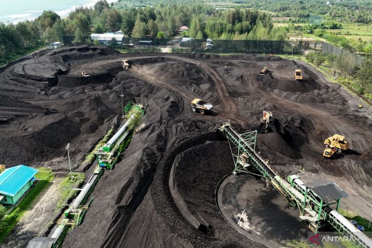Coal Reference Price for April Period I at 99.87 US Dollars per Tonne