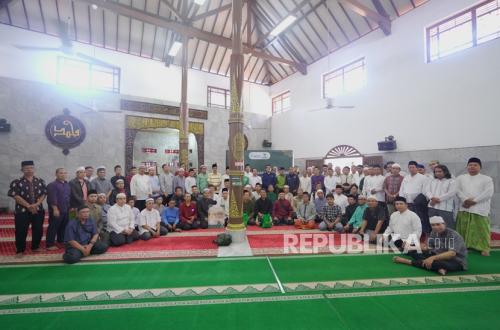 BAZNAS and Enesis Implement Wangikan 100 Masjid Berseri Programme