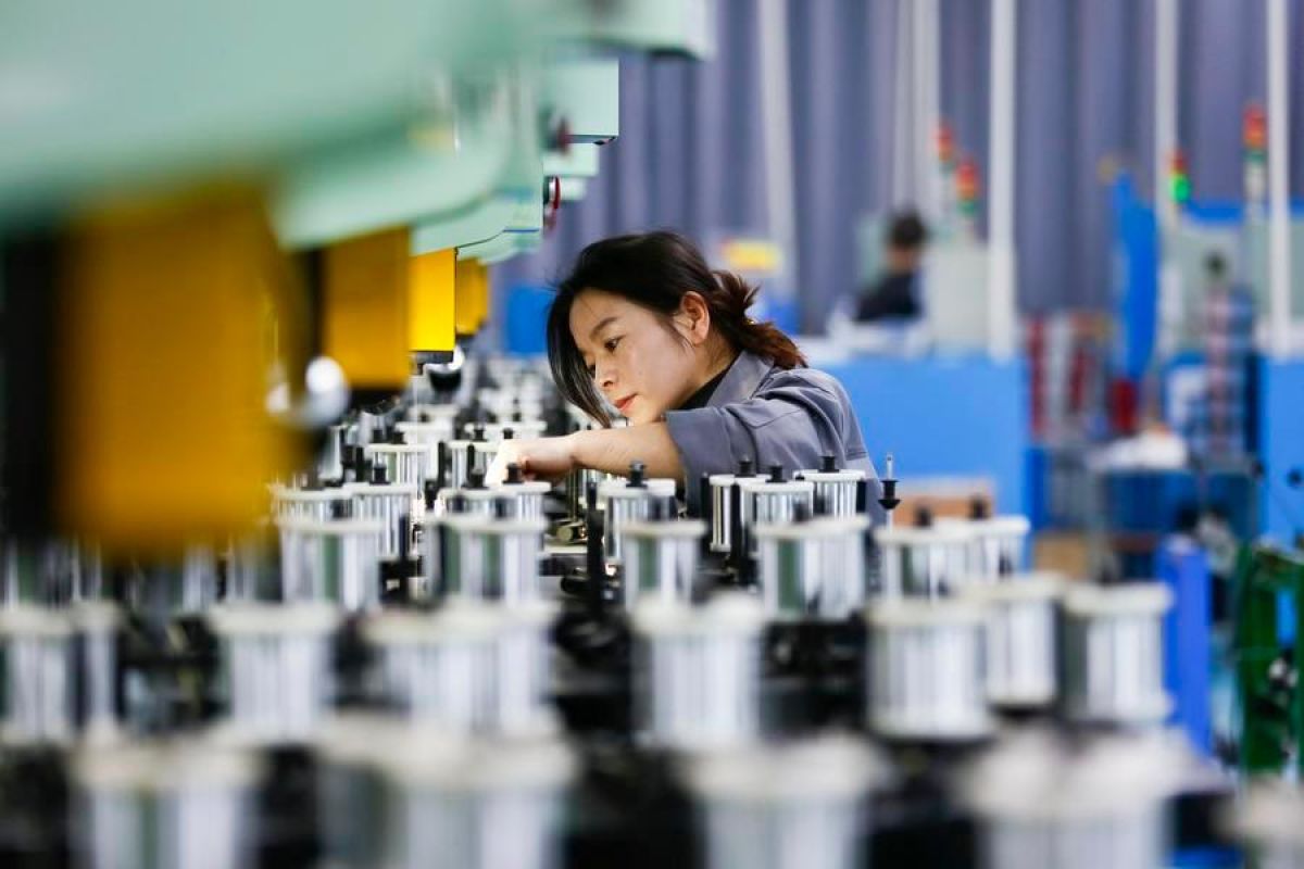 China's High-Tech Industry Records Strong Growth in Q1 2026