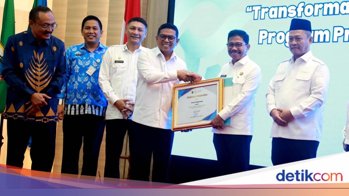 Tangerang City Government Receives Two Awards Thanks to the Bangga Kencana Programme