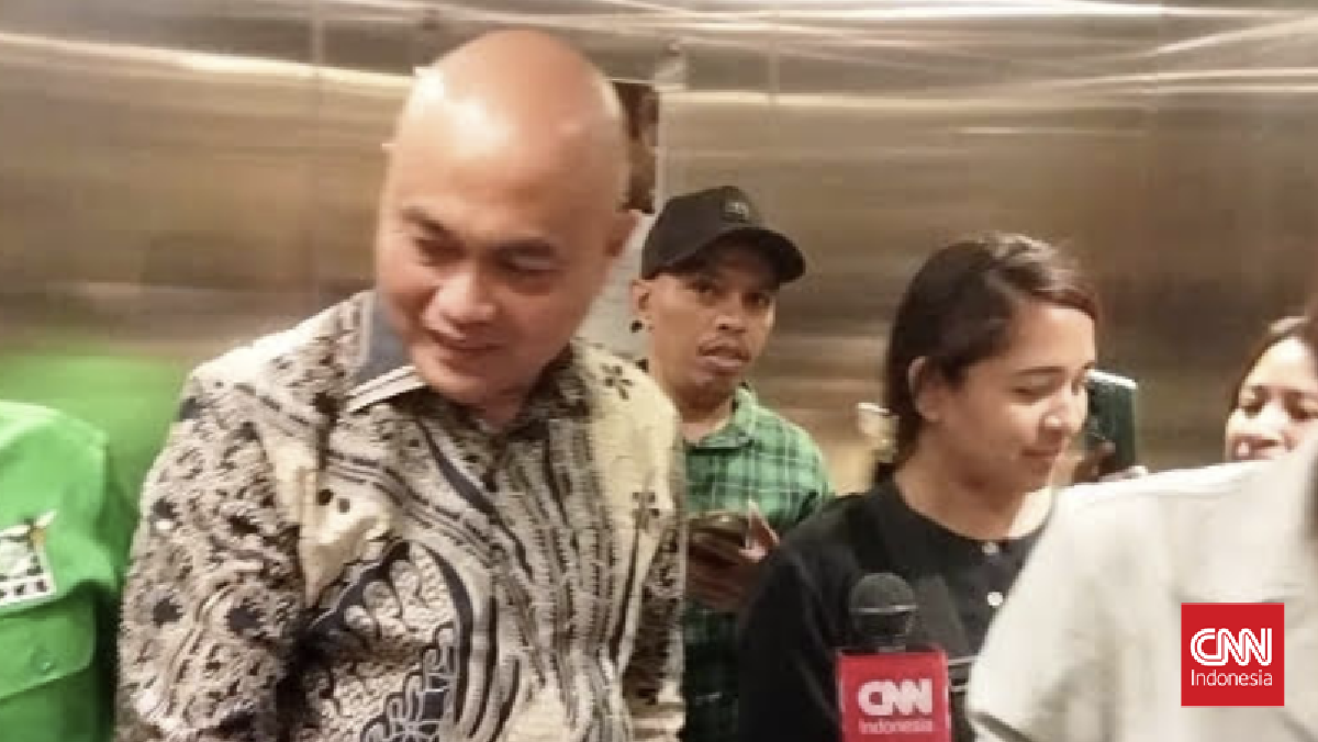 After 5-Hour Questioning in Ring Road Case, Aru Regent Avoids Journalists