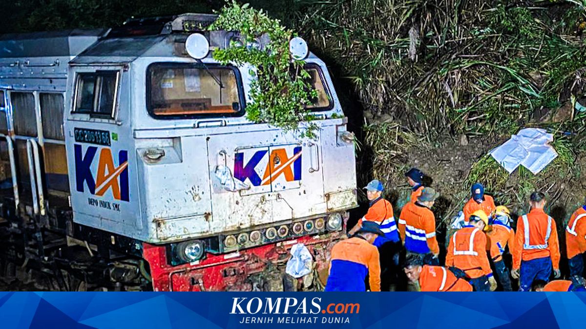 Landslide in West Bandung Cancels Several Trains to and from Jakarta