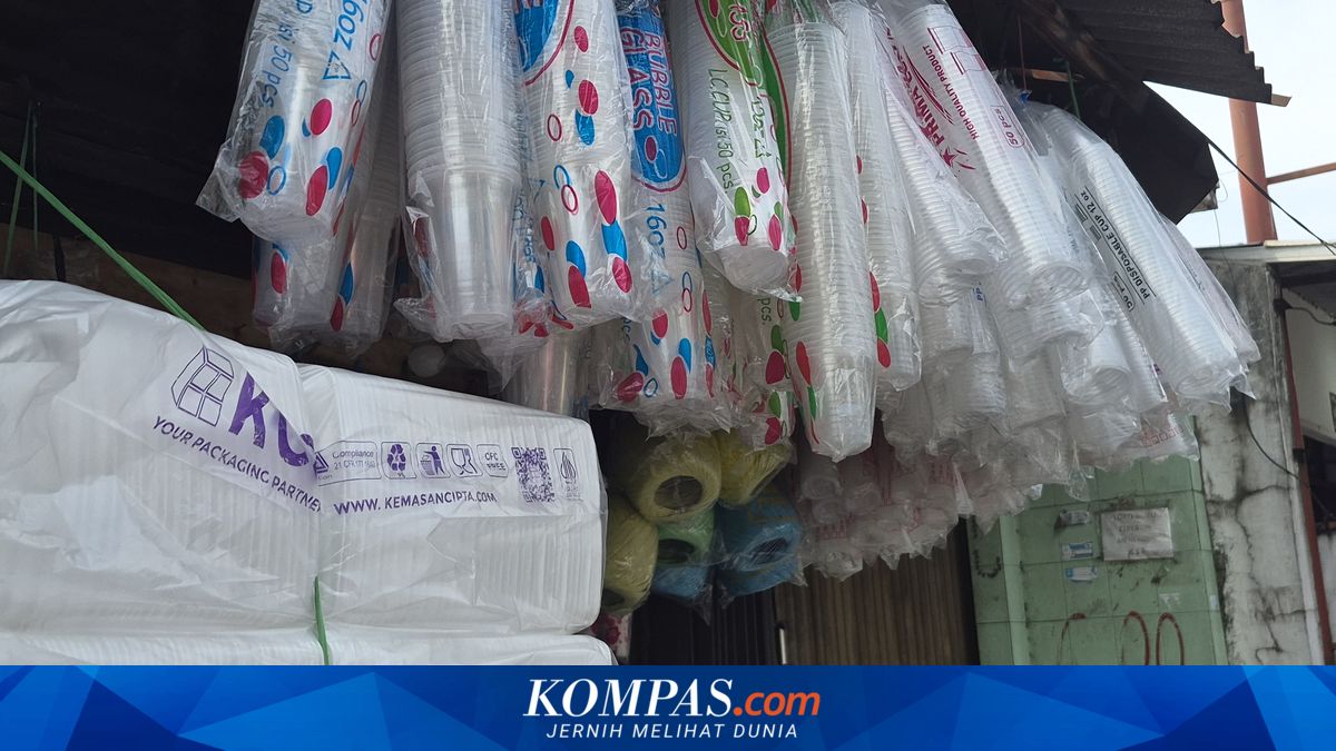 Middle East Conflict Causes Plastic Prices to Rise, Impacting Small Traders