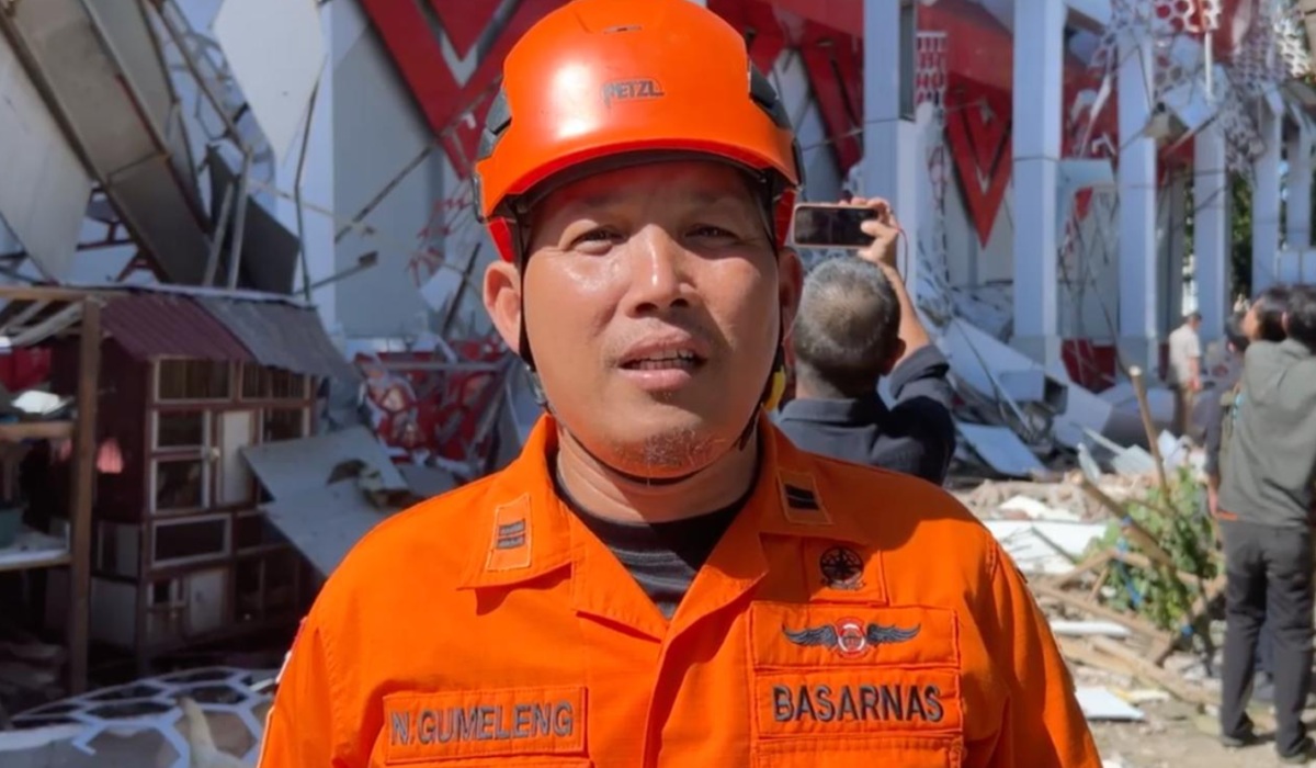 Post-North Sulawesi Earthquake, Manado Residents' Activities Return to Normal