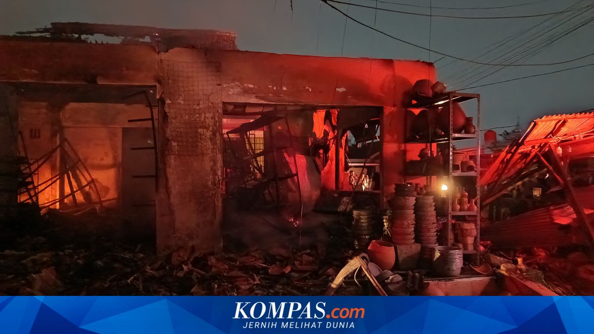 Residents' Testimony on Cimuning SPBE Explosion: Smelled Gas, Motorcycle Passed By, Then It Exploded