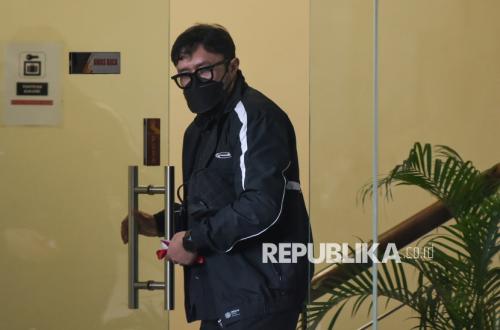 KPK Now Searches Ono Surono's House in Indramayu