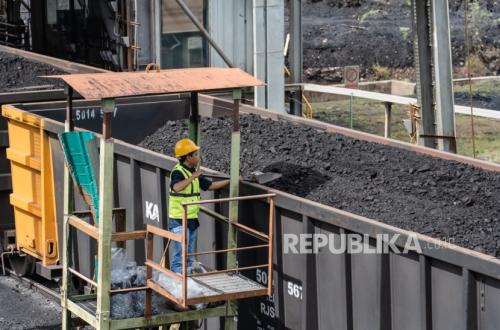 PTBA Boosts Production and Sales Amid Global Coal Price Pressures