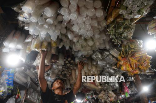Plastic Prices Soar, Buyers Dwindle, Traders Anxious