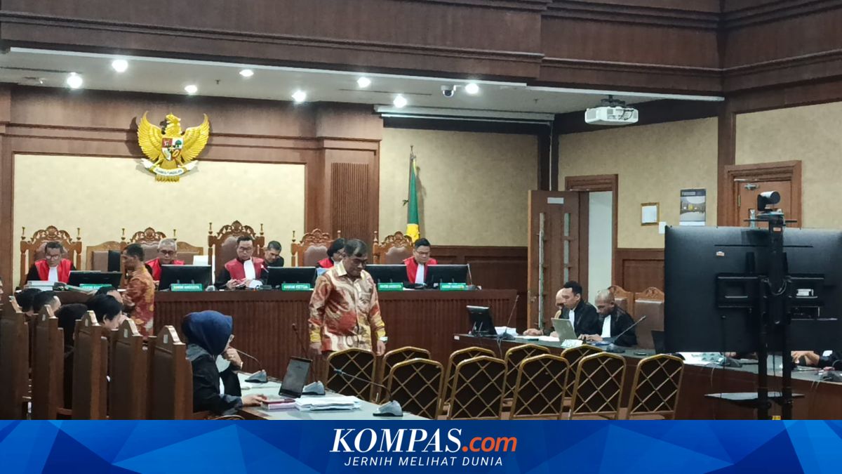 In Chromebook Trial, LKPP Expert Recounts Rejecting Procurement of Laptop for Leadership Due to Non-Compliance with Needs