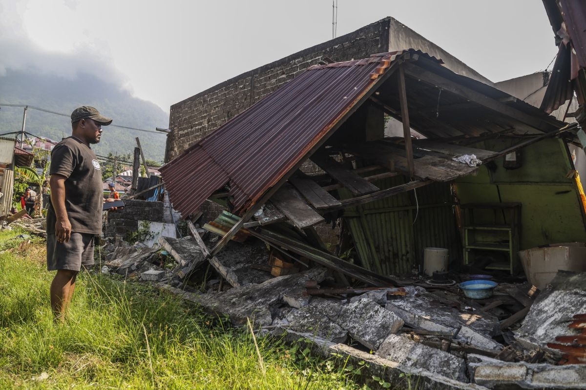 BMKG deploys expert team to survey earthquake impact in North Maluku