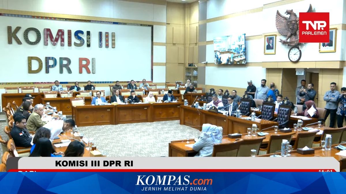 Amsal Sitepu Bows to DPR Members: Thank You, Sir, I Am Now Free