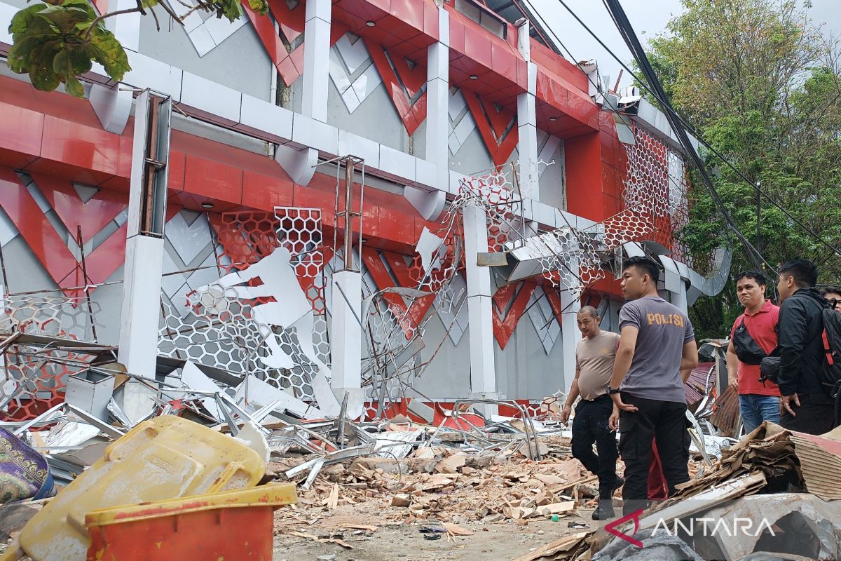 Sulawesi and Maluku Earthquakes: Prabowo Urges Prioritisation of Resident Rescue Efforts