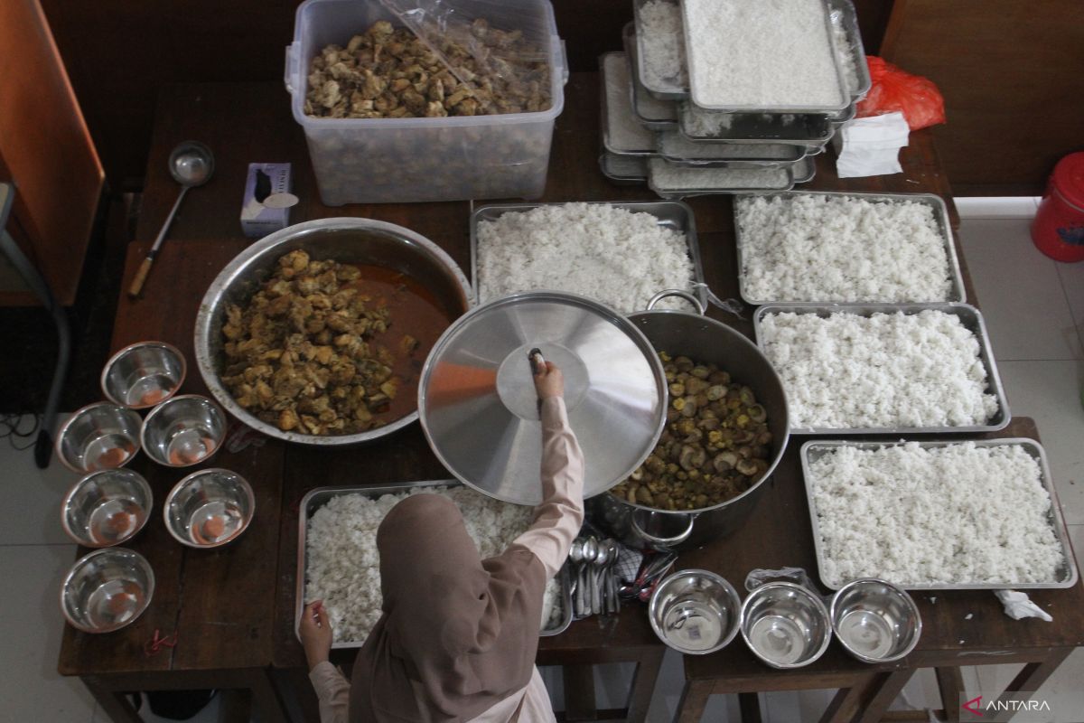 SPPG in Malang City implements MBG innovation with buffet concept