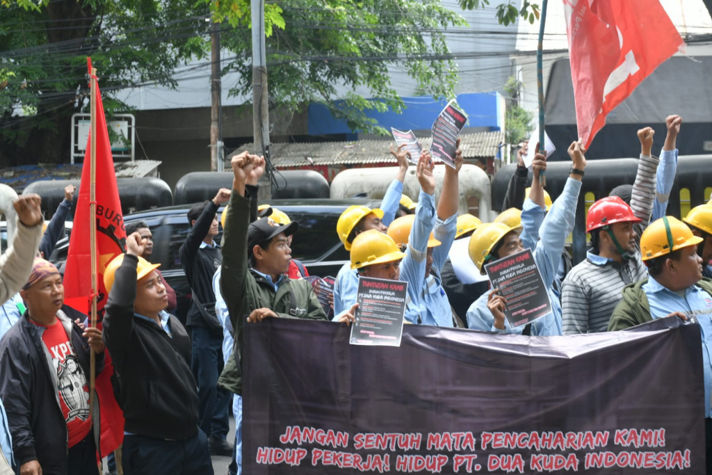 Workers at PT Dua Kuda Indonesia Face Layoff Threat, Legal Counsel Identifies Flaws in...