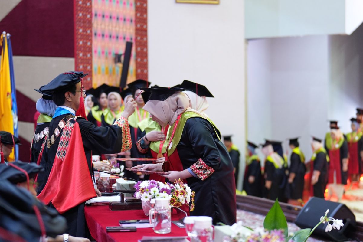 Unhas Rector: Mastery of Technology is Key to Competitiveness