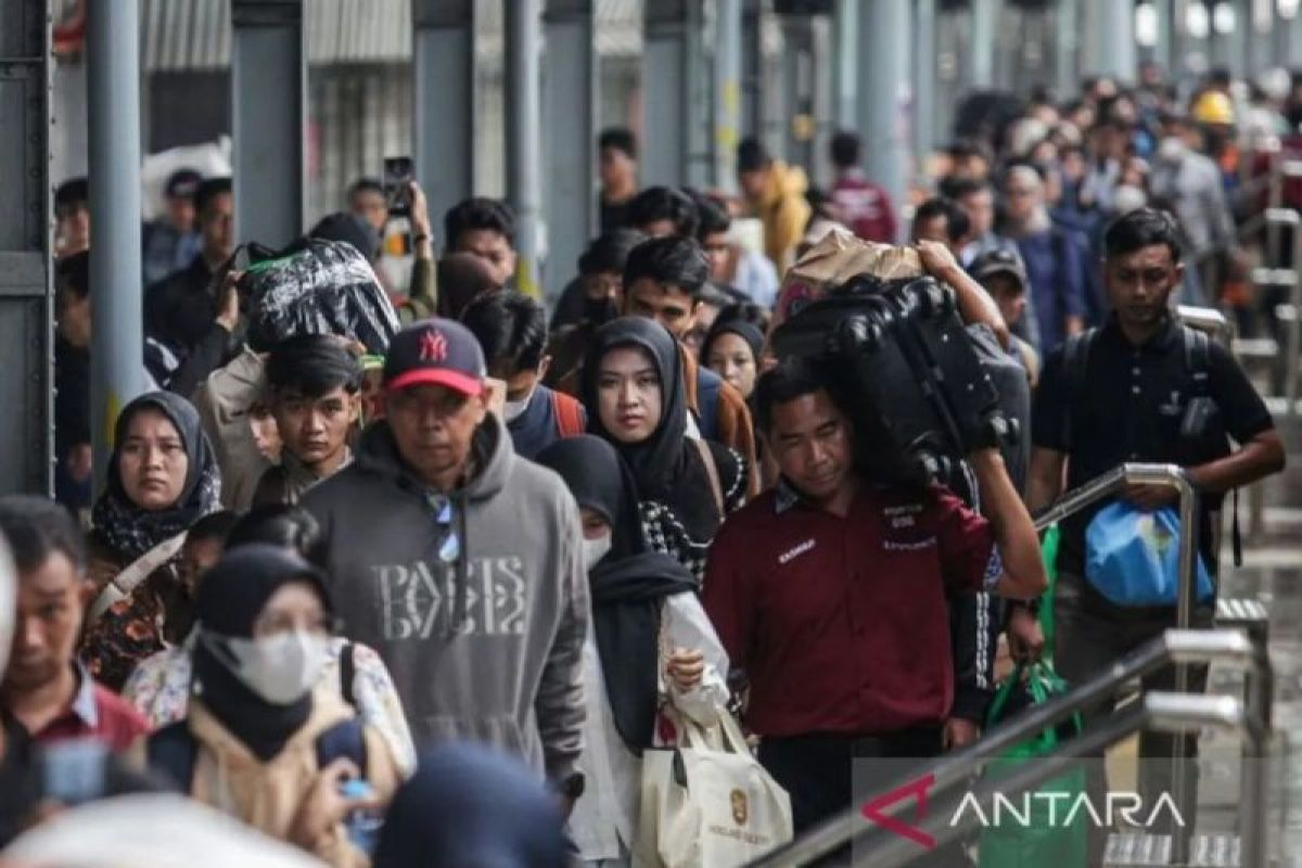 New Arrivals in Jakarta Reach 1,700, Dominated by Men