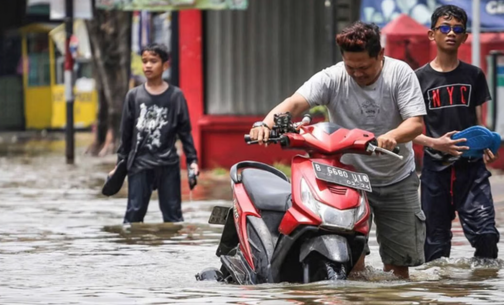 Causes of Recurrent Flooding in Bukit Cengkeh 1 and 2, Depok