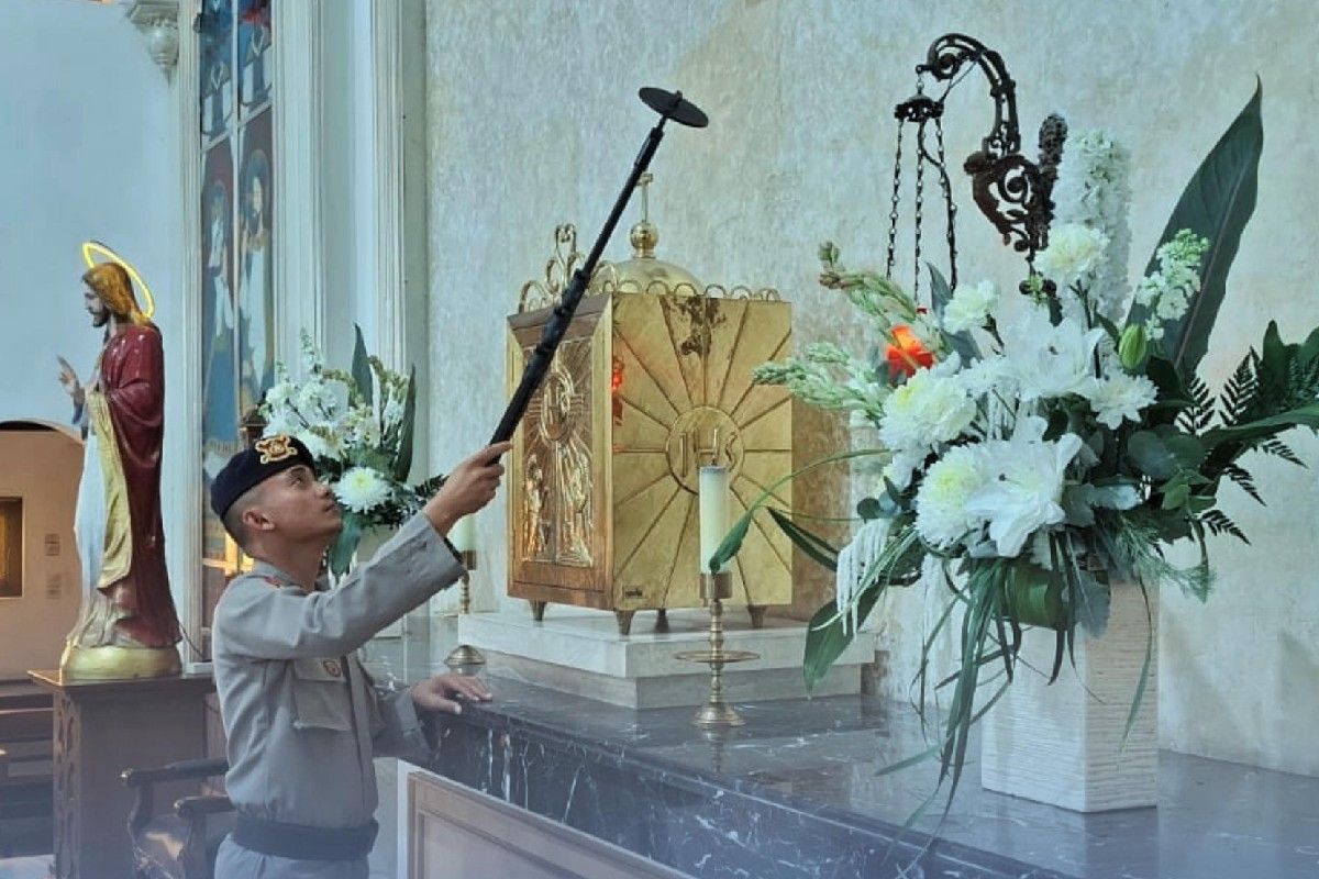 Brimob sterilises churches in Medan for serene Good Friday worship