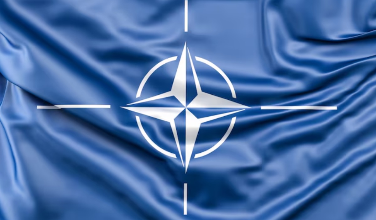 Trump Considers Withdrawing US from NATO, Demands Benefits from Alliance