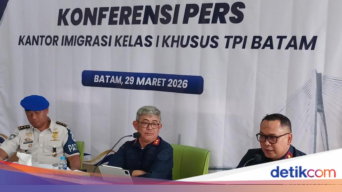 Batam Immigration Chief Removed Over Alleged Extortion of Singaporean Nationals at Port