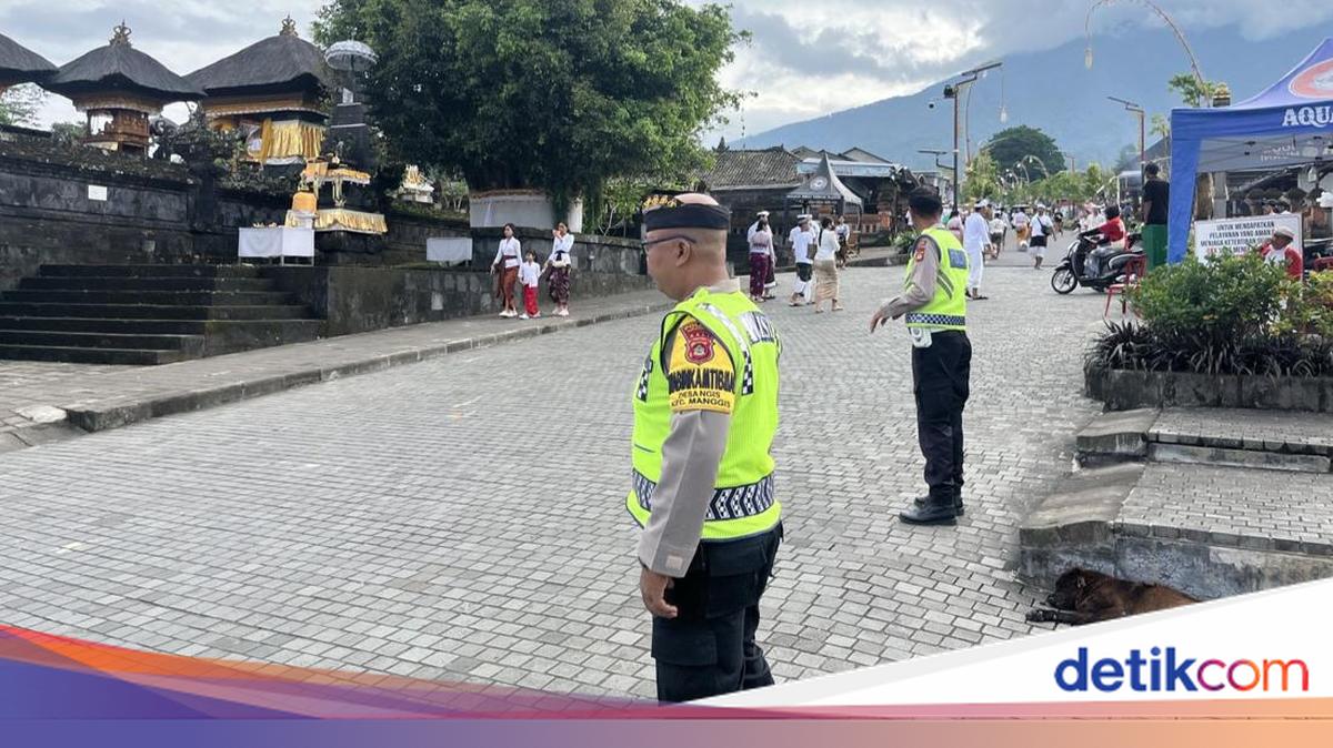 Type C Excavation Trucks Banned from Pemedek Route During IBTK at Pura Besakih