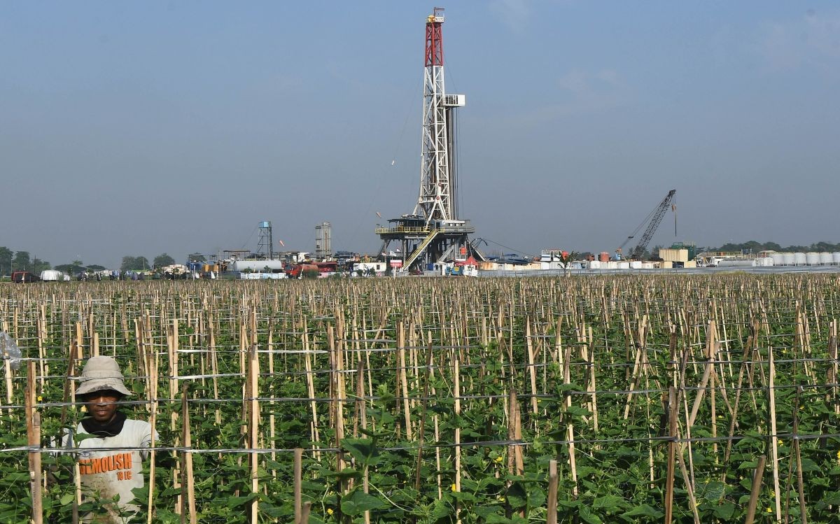 Upstream Oil and Gas Industry Boosts Regional Revenue and Infrastructure