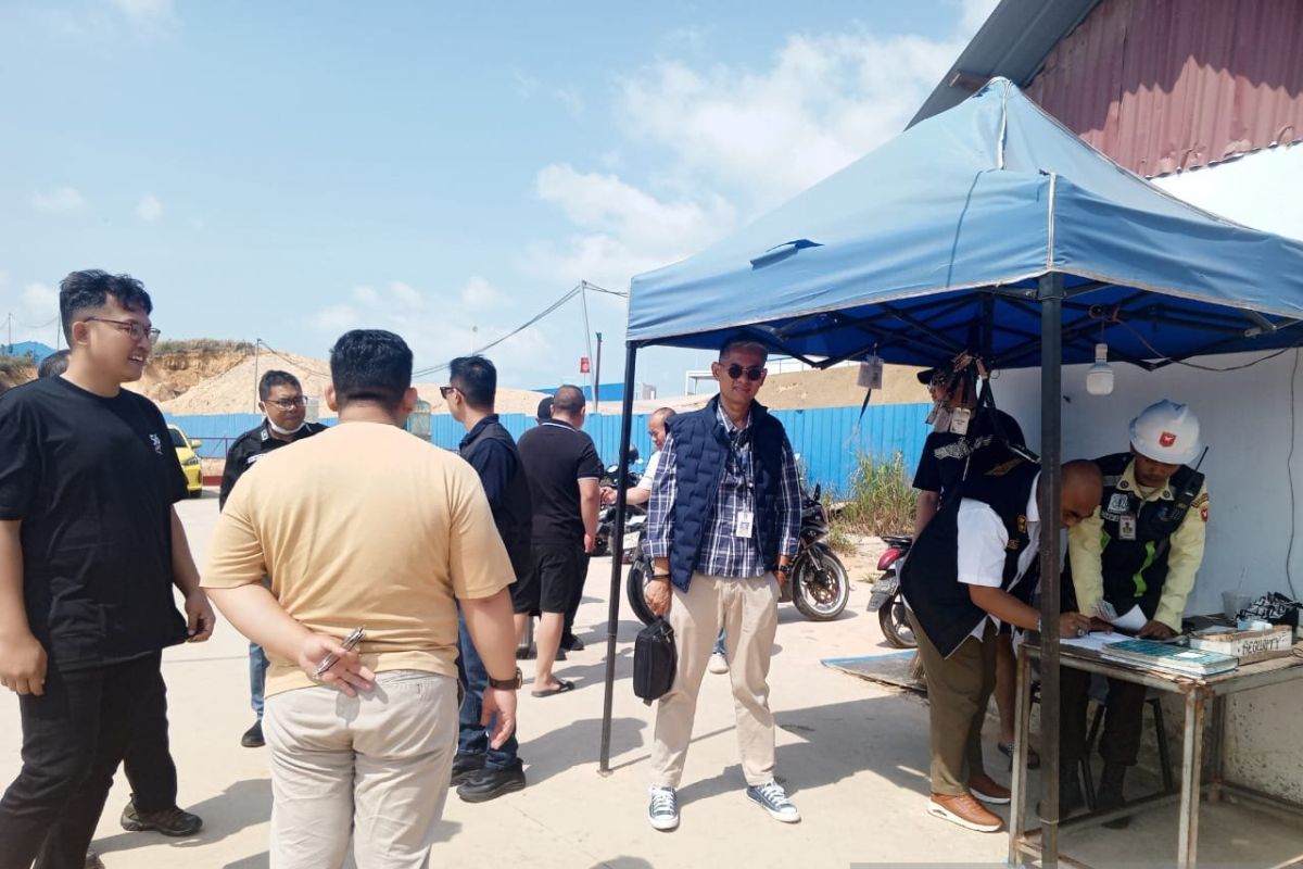 Disnakertrans: PT SBI fined Rp330 million for employing illegal foreign workers