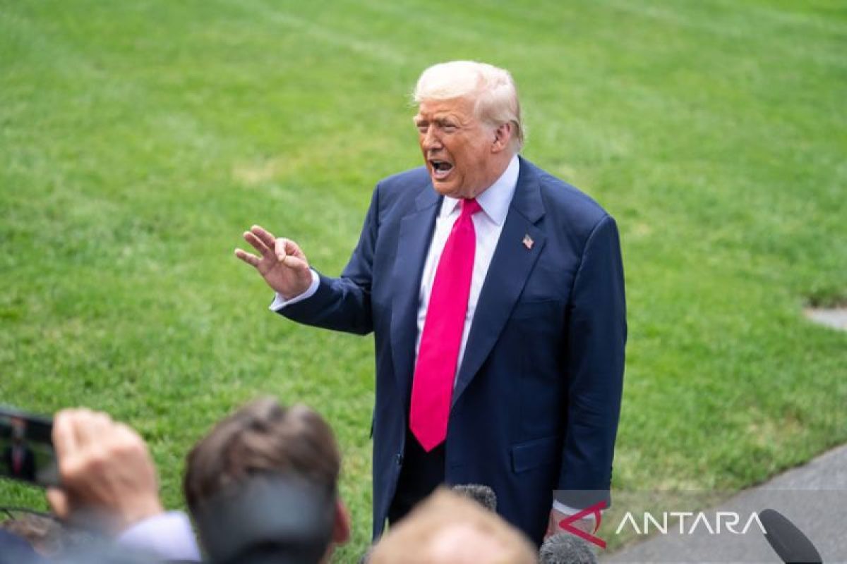 Trump Seeks to End War with Iran Ahead of Congressional Elections