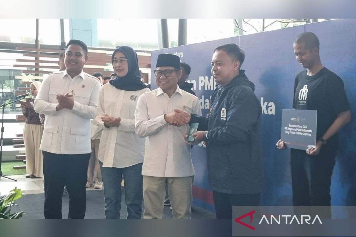 Coordinating Minister Muhaimin Sends Off 200 Indonesian Migrant Workers to Japan under SMK Go Global Implementation