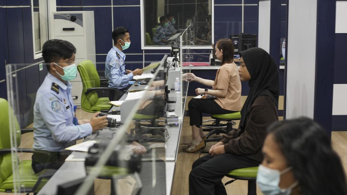 Batam Immigration Chief Removed and Investigated in Foreign Tourist Extortion Case