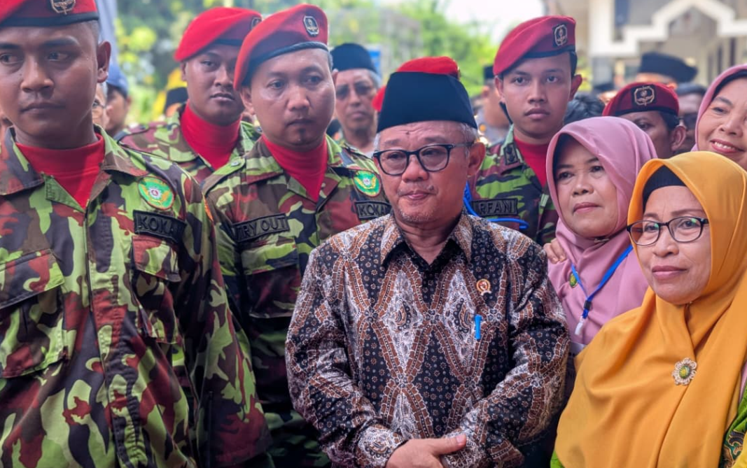 Education Minister Explains Why WFH Does Not Apply to Schools