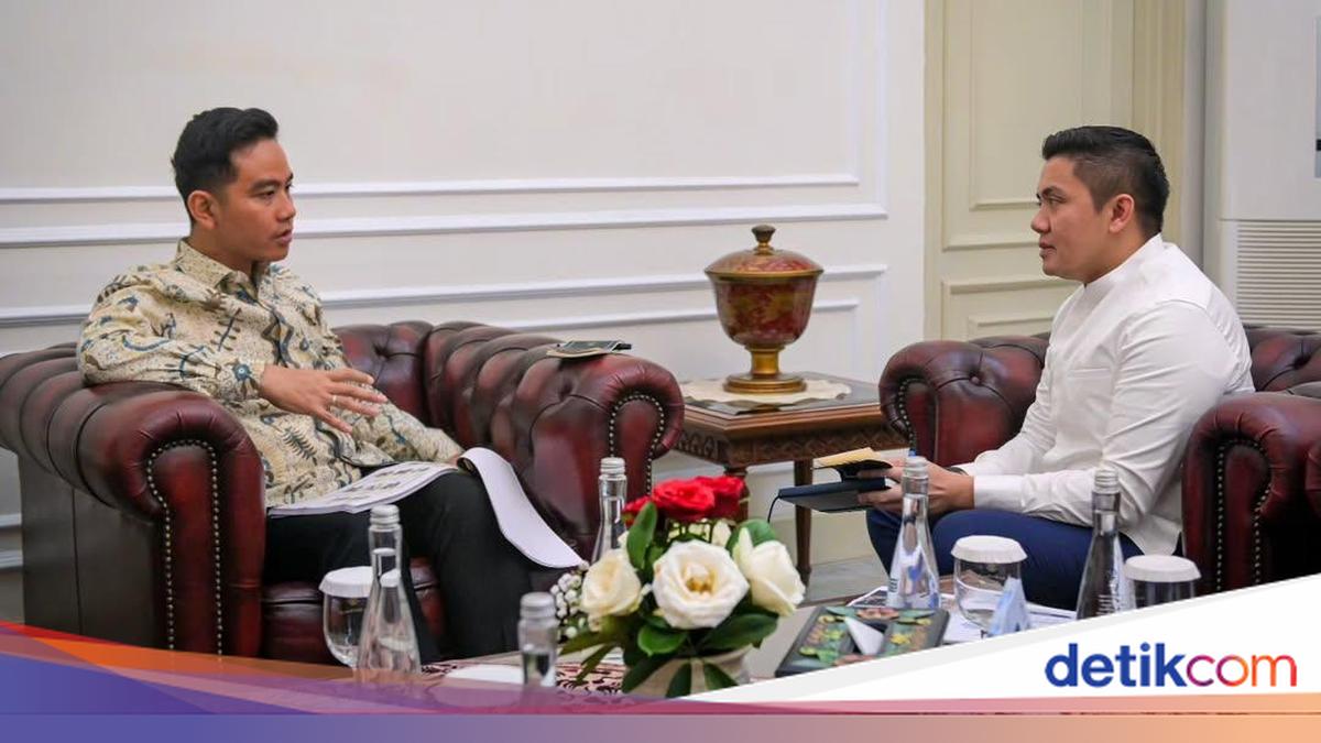 Cabinet Secretary Teddy Meets Gibran for 1.5 Hours at Vice Presidential Palace, This is What Was Discussed