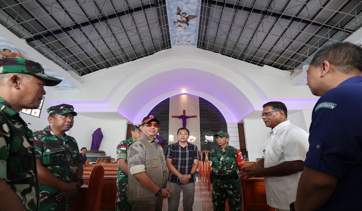 BNPB Head Inspects Church Post-M7.6 Earthquake, Assures Safe Easter Worship in Minahasa