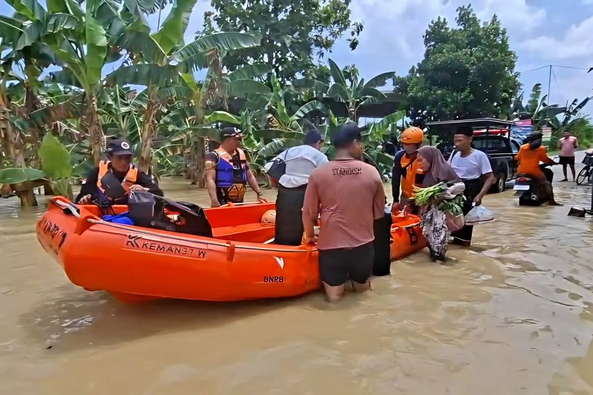 BNPB: Number of Flood Evacuees in Demak Rises to 2,839 People