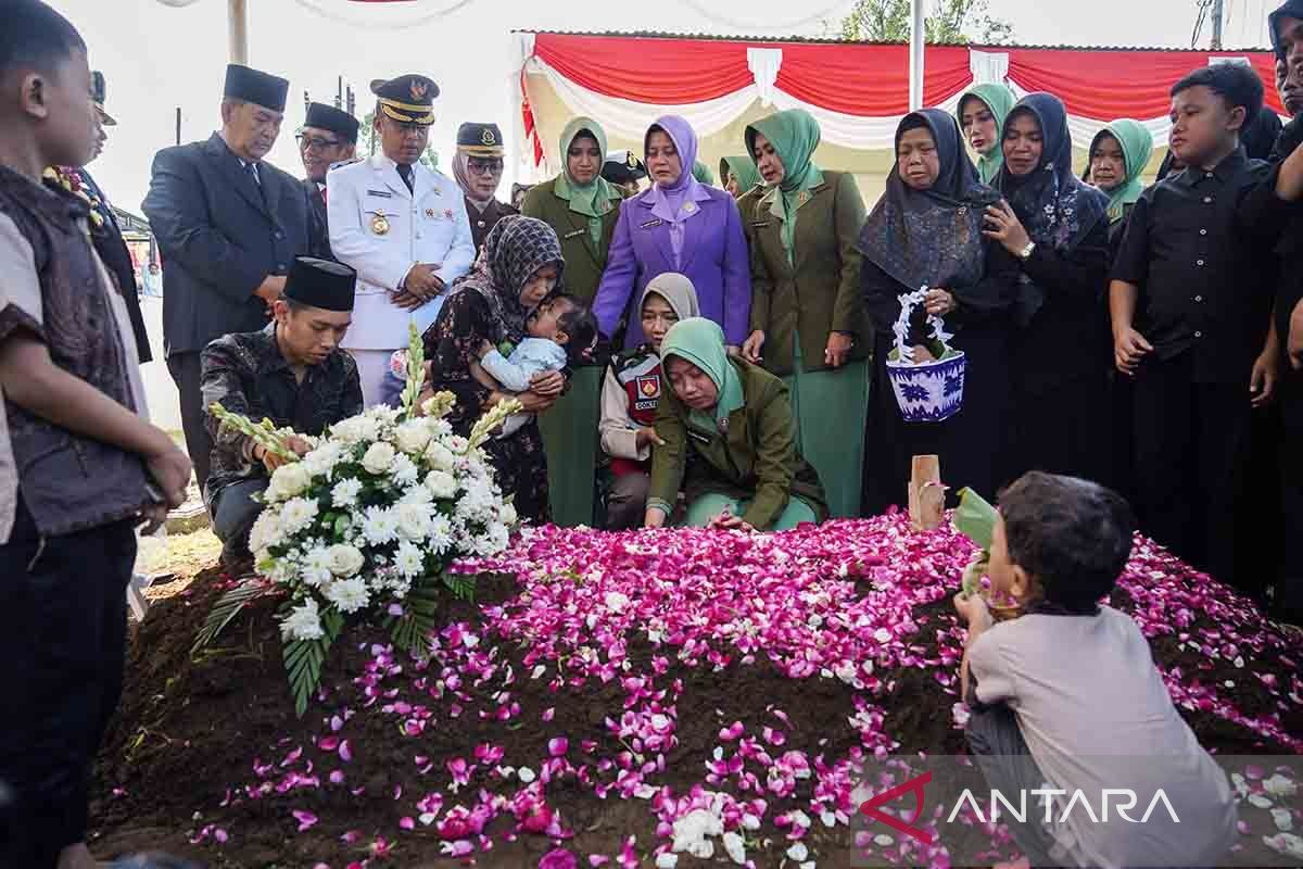 Grief of the Families of Three Indonesian Peacekeepers