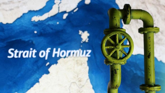 Don't Get Too Excited: Strait of Hormuz Reopened, But Dangers Still Lurk!