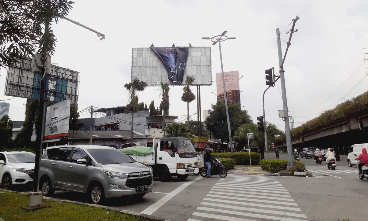 PDSKJI Concerned Over Placement of 'Aku Harus Mati' Film Billboards in Public Spaces