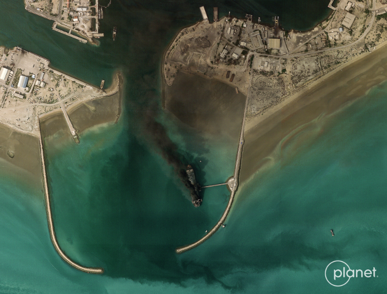 Iran Eases Blockade, Iraqi Ships Free to Pass Through Strait of Hormuz