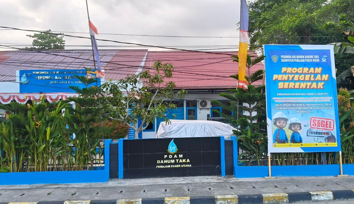 Delinquent Payments Lead to Sealing of Water Distribution to Thousands of Perumda Danum Taka PPU Customers
