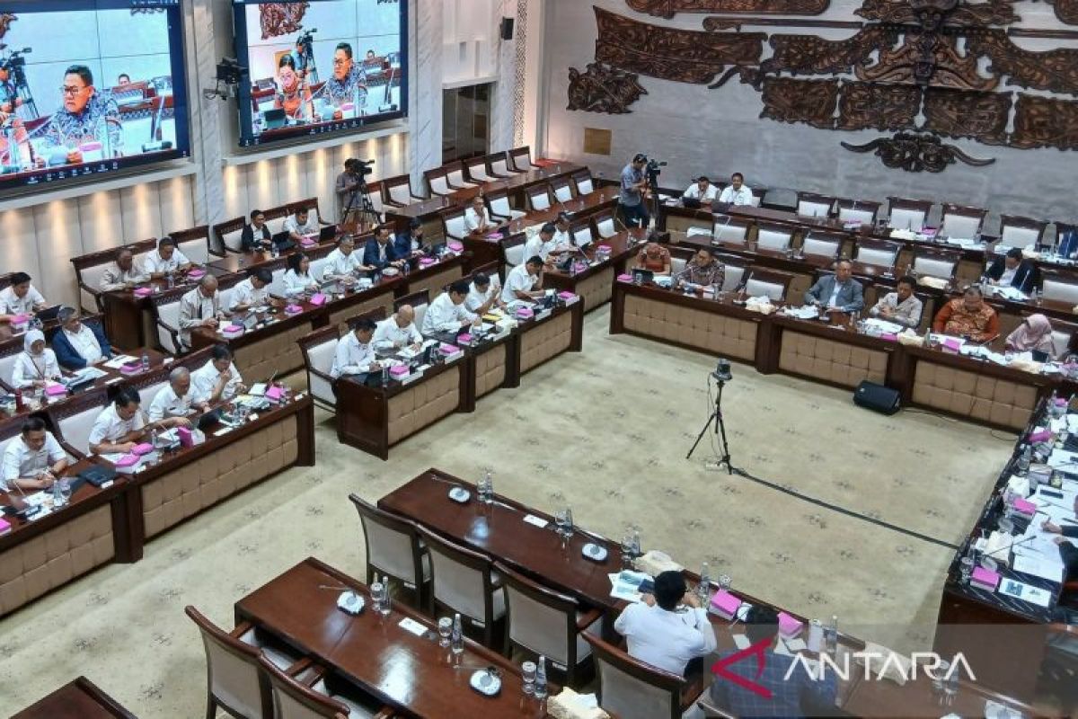 Finance Minister Purbaya assures subsidised fuel prices will not rise until end of 2026