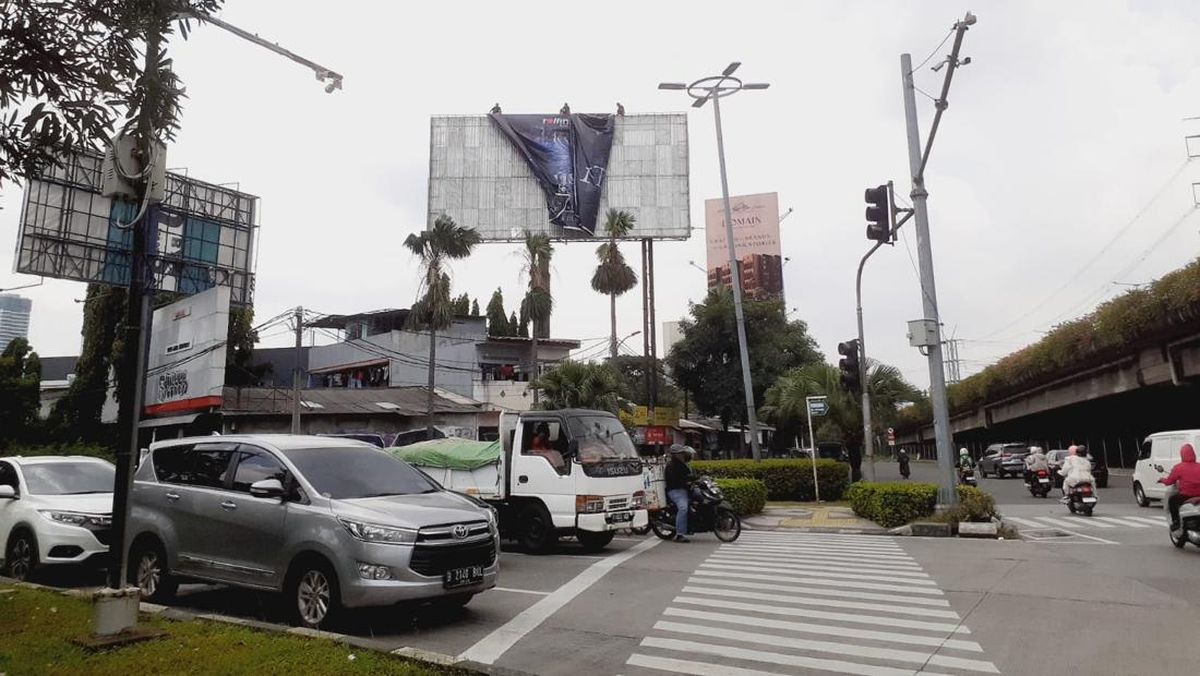 Billboard for Film 'I Must Die' Causes Concern, Potential to Provoke Suicide