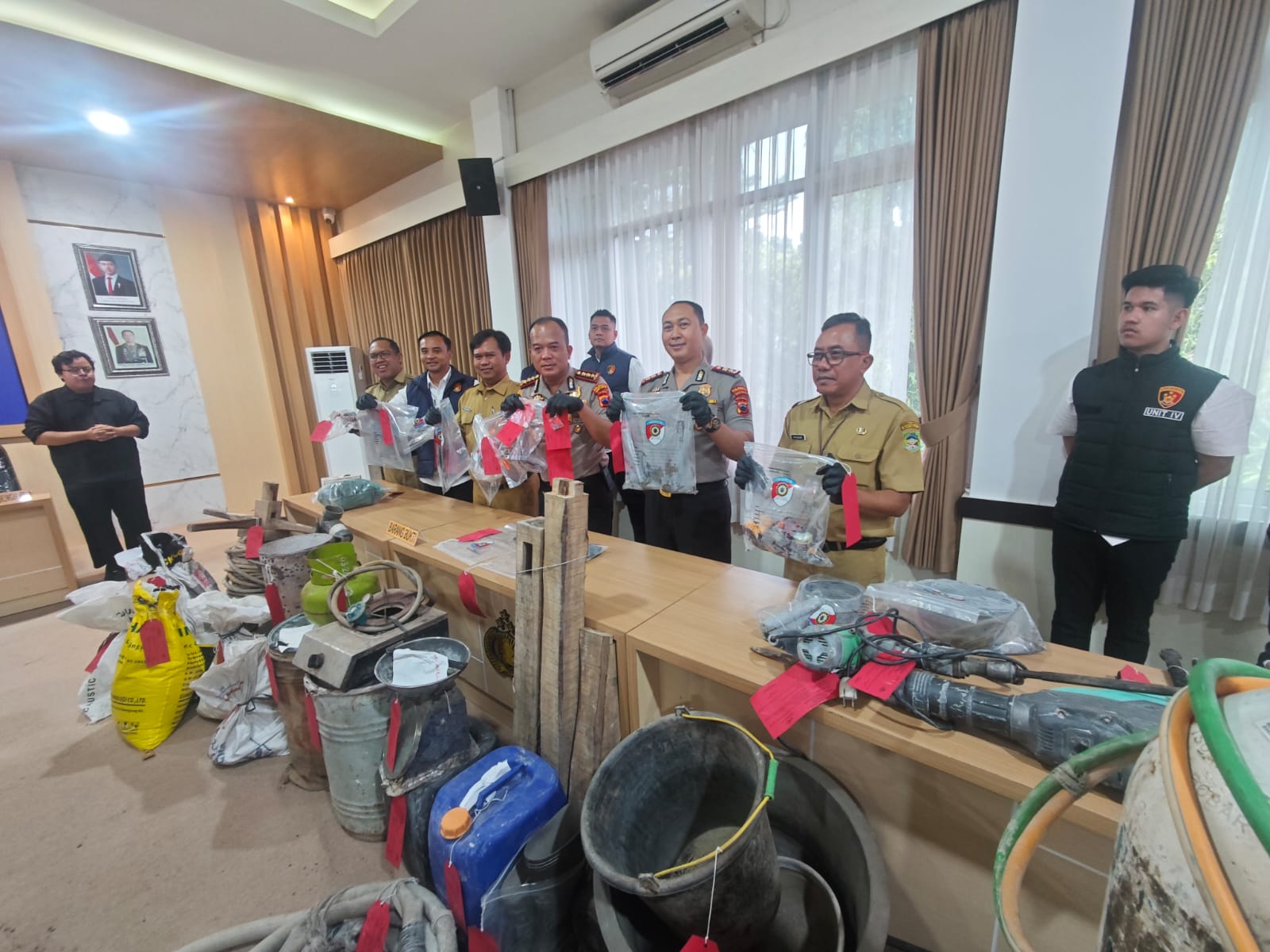 Banyumas Police Uncover Illegal Gold Mine, Name Three Suspects