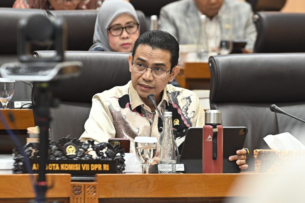 Member of DPR Commission VII Pushes for Development of Roro Dumai-Melaka
