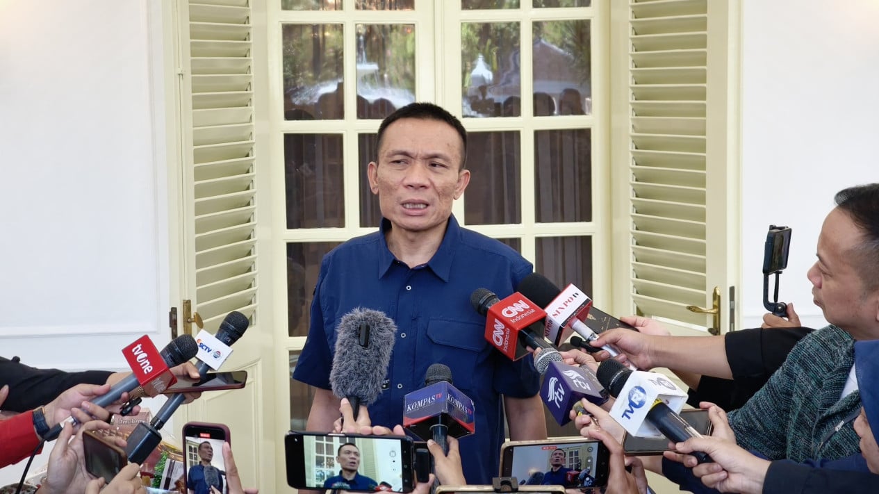 Rismon Denies Accusation That Jusuf Kalla Funded Jokowi's Diploma Case