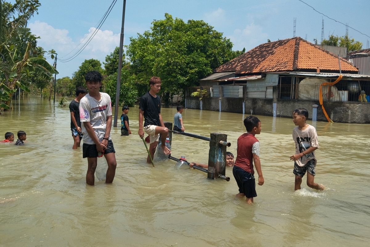 Demak Floods Result in One Fatality