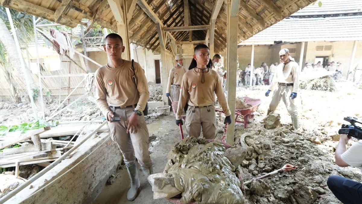 IPDN Cadets Collaborate to Restore Historic Site in Aceh Tamiang