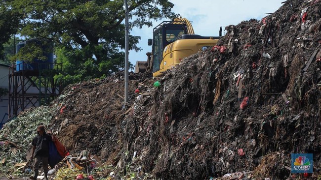 324 Landfills Still Using Open Dumping, Environment Minister Requests Political Support to Address This
